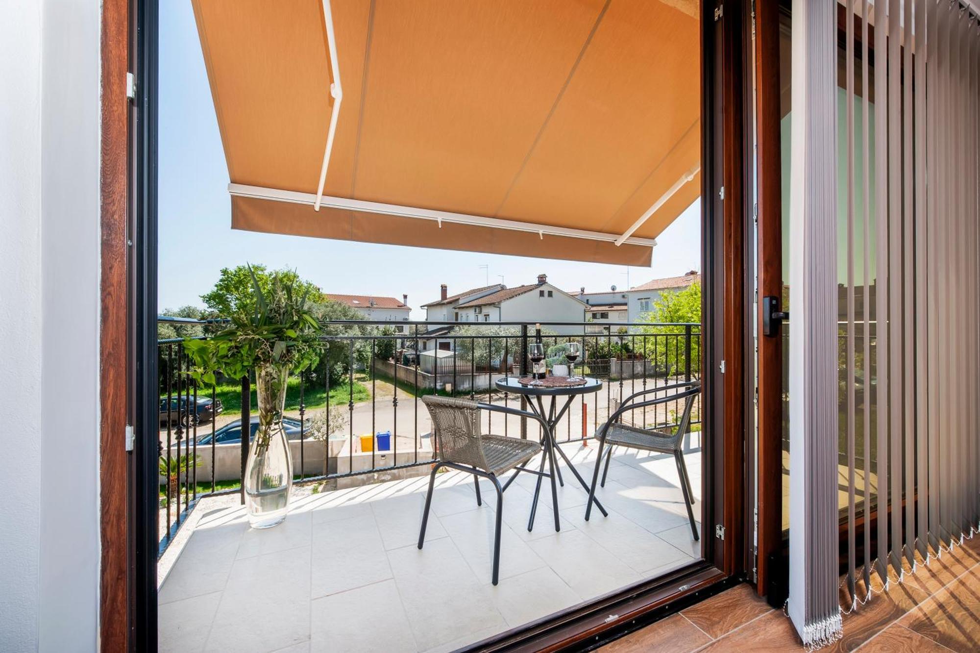 Apartman Lorena Rovinj Exteriör bild